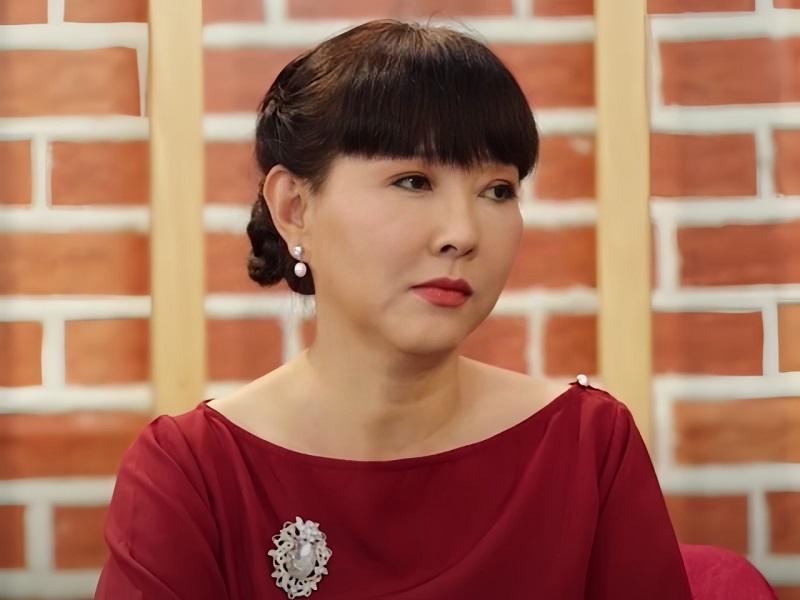 Nghệ sĩ Phương Dung