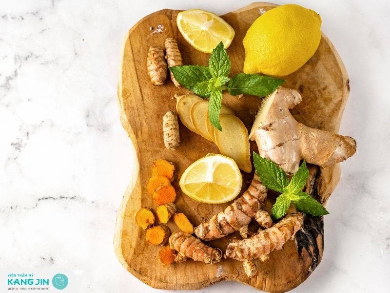 Kết hợp lá bạc hà và gừng làm mặt nạ trắng da tại nhà 