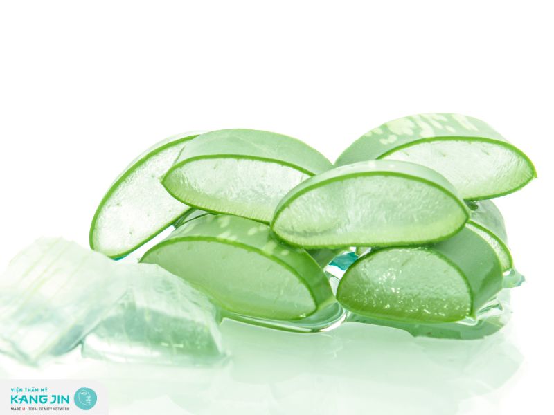 Cách làm trắng da mặt nhanh trong 1 tuần bằng nha đam