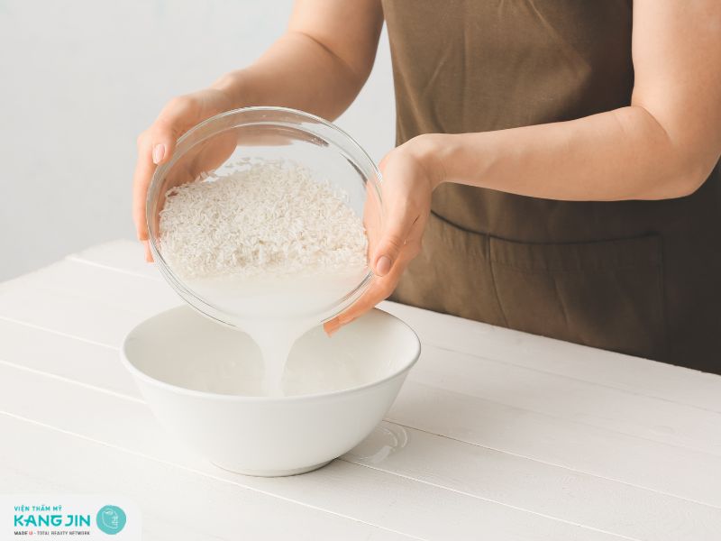 Cách làm trắng da mặt tại nhà bằng nước vo gạo