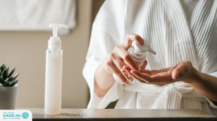 Skincare là gì? Quy trình skincare cơ bản, đơn giản buổi sáng và tối