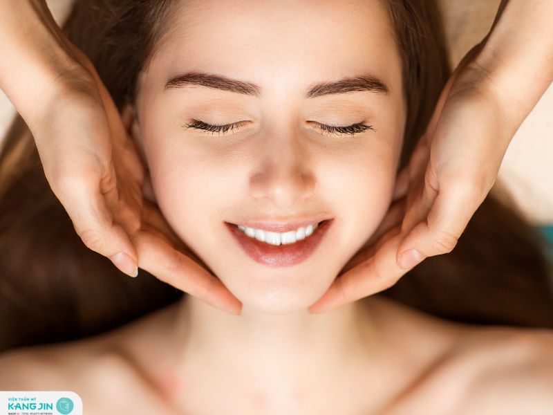 tại sao da mặt khó trắng