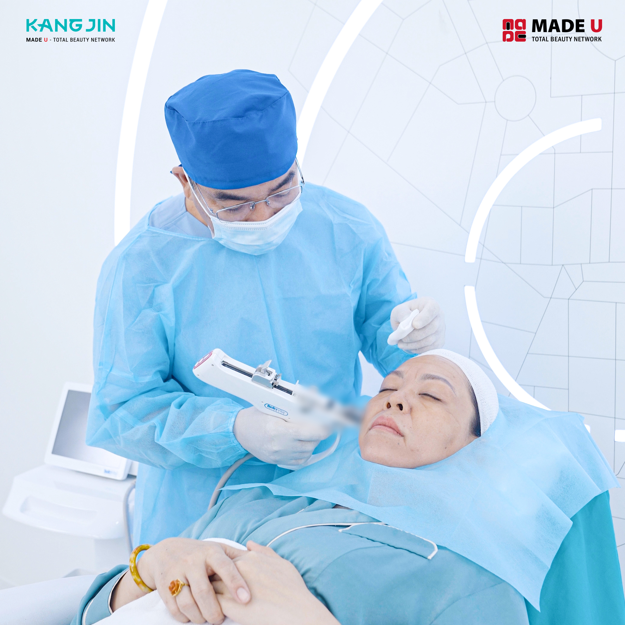 Bác sĩ Tiến làm đẹp cho Khách hàng