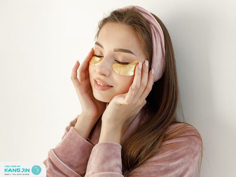 Quy trình cách đắp mặt nạ mắt giảm quầng thâm và bọng mắt hiệu quả