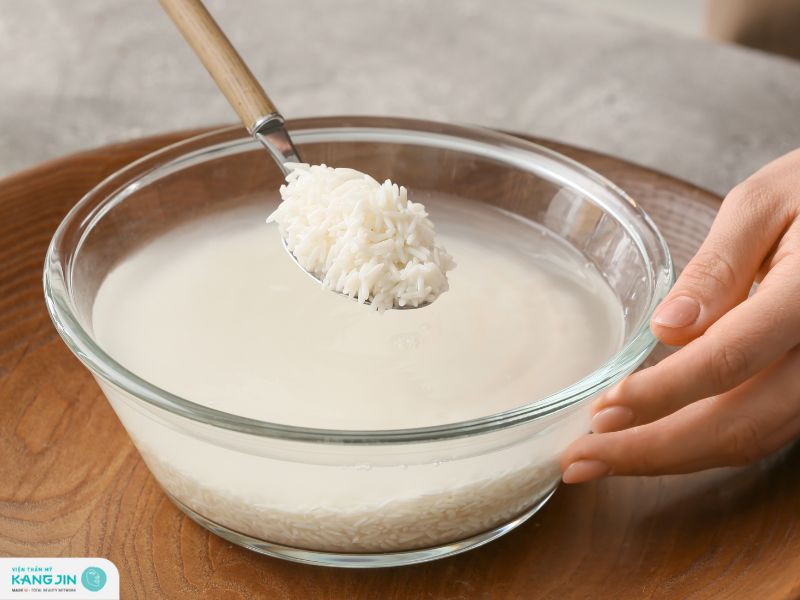 cách làm trắng da bằng nước vo gạo