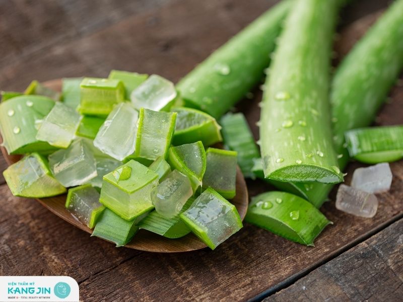 Cách làm mặt nạ từ nha đam nguyên chất