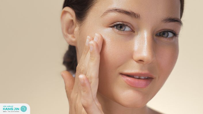 Tại sao da mặt đen hơn da tay: Nguyên nhân và cách khắc phục