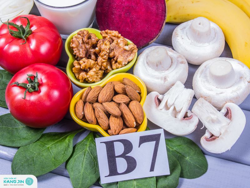 da tay nhăn nheo thiếu chất gì