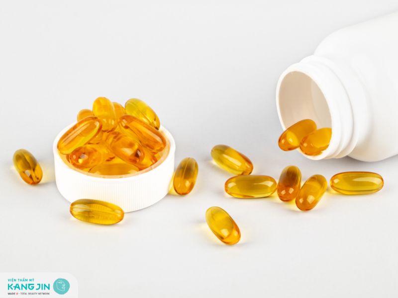 Ngưng sử dụng dầu cá ngay lập tức nếu có bất kỳ biểu hiện lạ nào