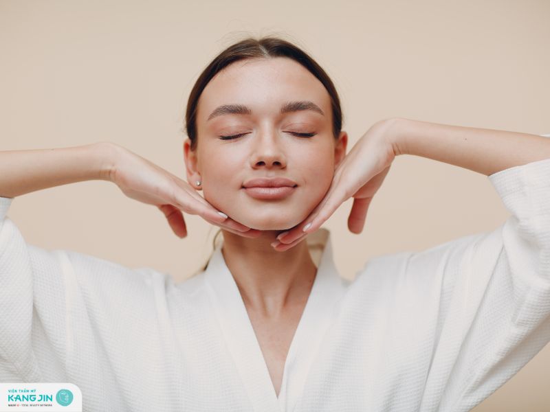 mát xa căng da mặt