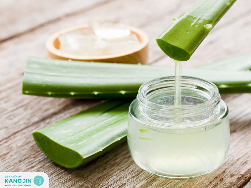 Cách kiểm soát nhờn bằng nha đam