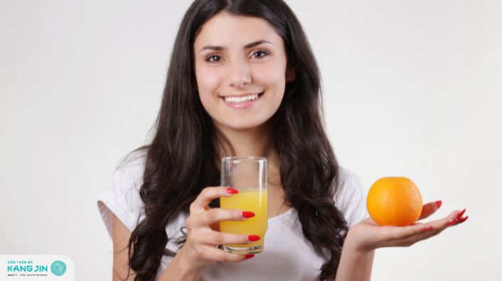 Uống nước cam mỗi ngày có đẹp da không? Uống thế nào cho đúng?