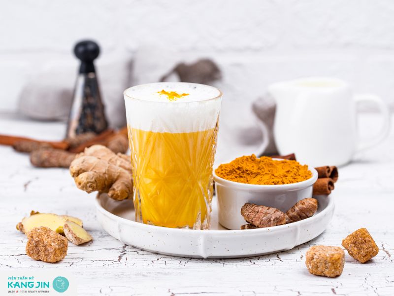 Giải đáp thắc mắc: Uống tinh bột nghệ bao lâu thì đẹp da?