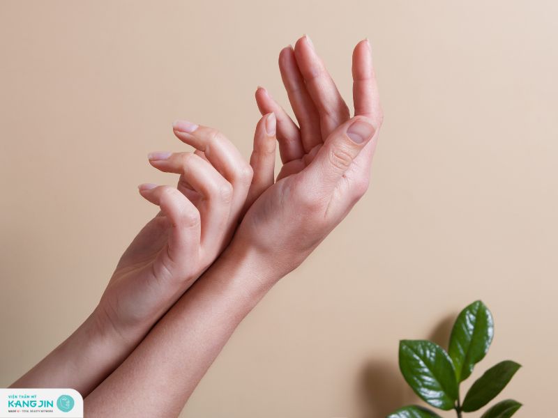 bí quyết ngừa lão hóa da tay