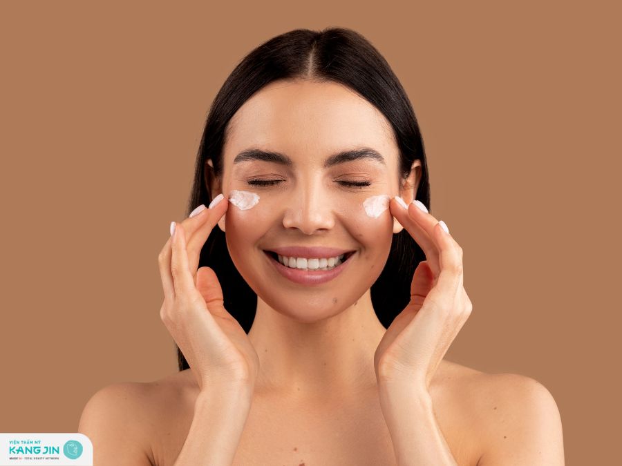 mẹo sử dụng mỹ phẩm không bị dị ứng