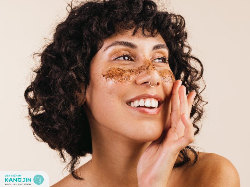 Tẩy tế bào chết thường xuyên giúp da khỏe mạnh quan niệm sai lầm về làn da