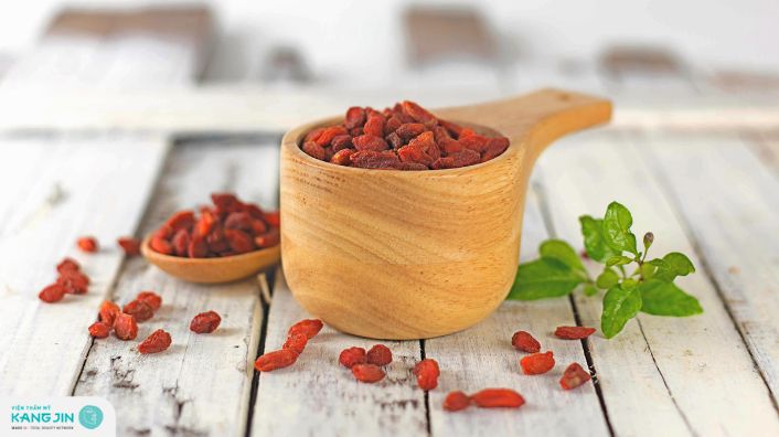 Tác dụng của kỷ tử với da mặt là gì? Những lưu ý khi sử dụng