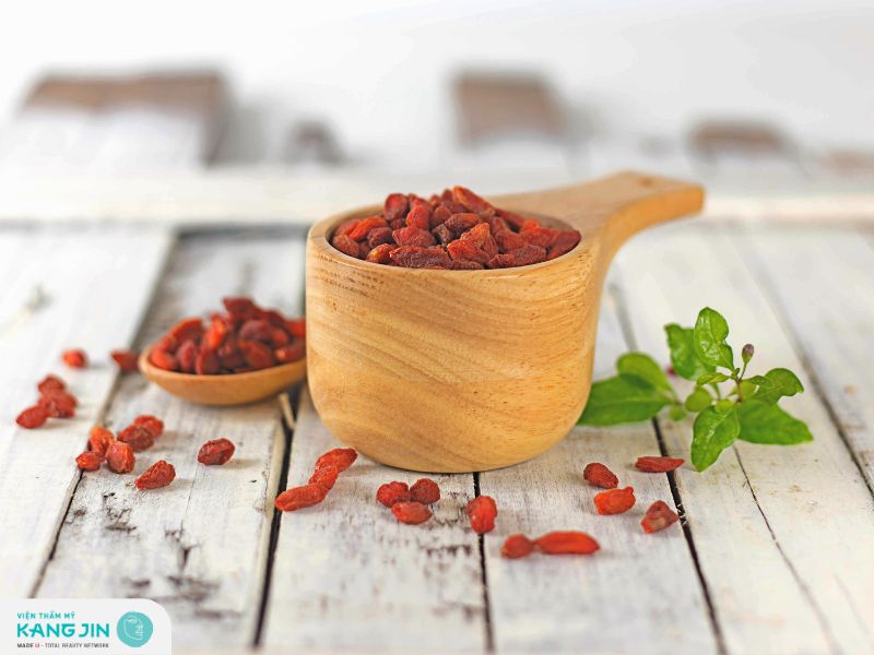 Tác dụng của kỷ tử với da mặt là gì?