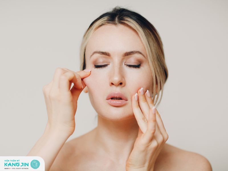 Lăn kim giúp tăng cường độ đàn hồi cho da dưỡng da khỏe đẹp