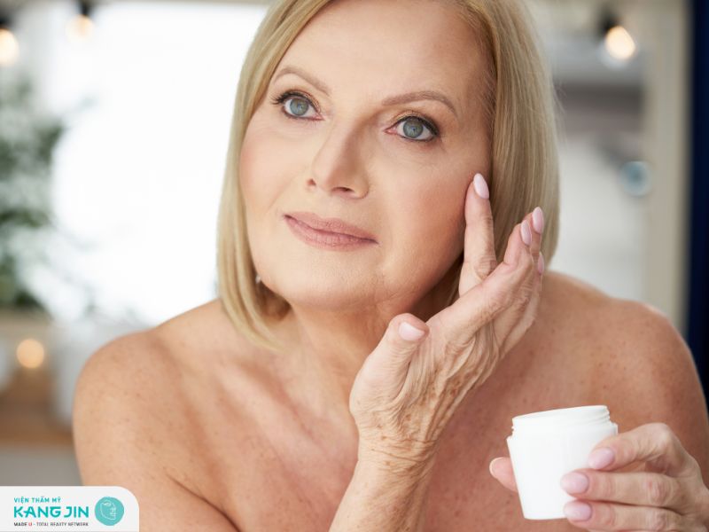 Tổng hợp những thành phần mỹ phẩm nào giảm nếp nhăn hiệu quả