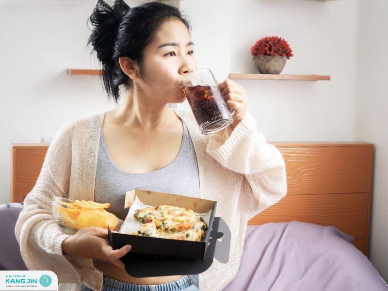 sinh hoạt không lành mạnh