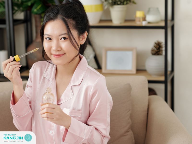 bôi vitamin C da có bị bắt nắng không? 