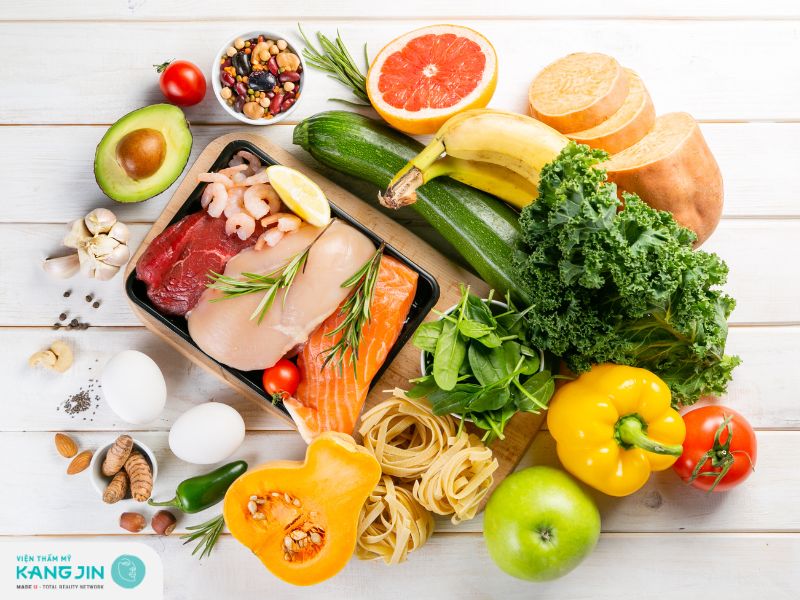 Xây dựng chế độ ăn uống đủ dinh dưỡng để ngăn ngừa nếp nhăn ở cổ