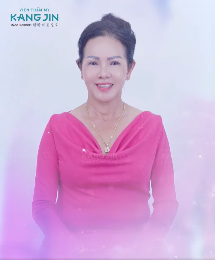 Chị Chloe Quỳnh tự tin với diện mạo mới