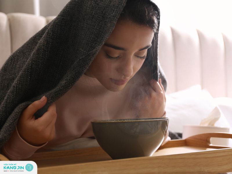 có nên đắp mặt nạ sau khi xông hơi hay không