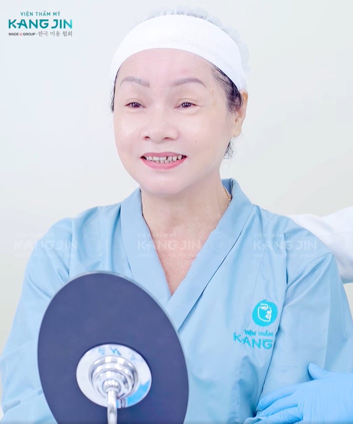 Làn da ngay sau khi thực hiện liệu pháp KangJin Maxcollagen Diamond Siêu Vi Điểm 