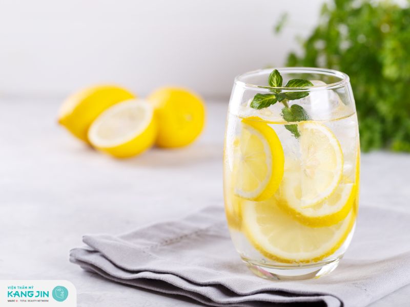 lưu ý khi uống nước chanh 