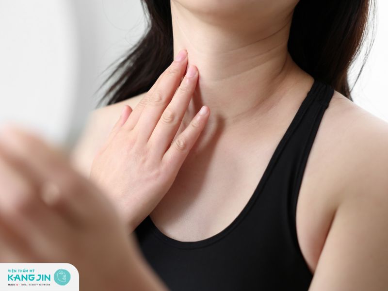 Nếp nhăn ở cổ bắt dầu xuất hiện khi nào?