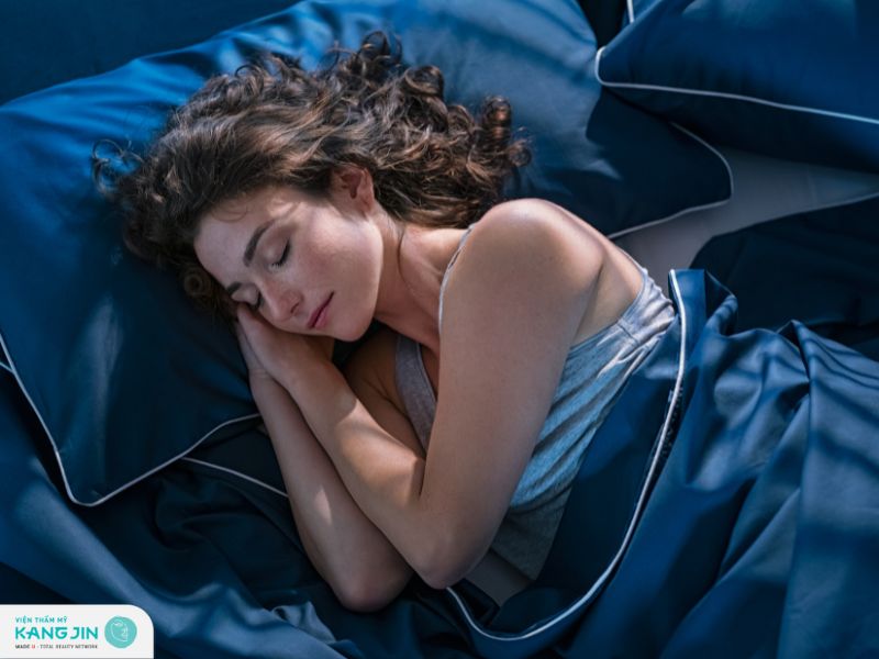 những tư thế ngủ dễ hình thành nếp nhăn