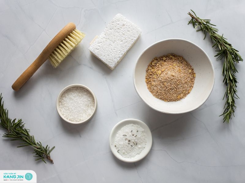 tẩy da chết vật lý và hóa học