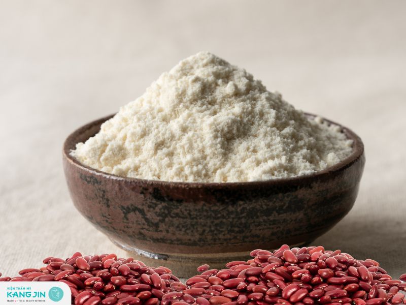 trị mụn bằng bột đậu đỏ