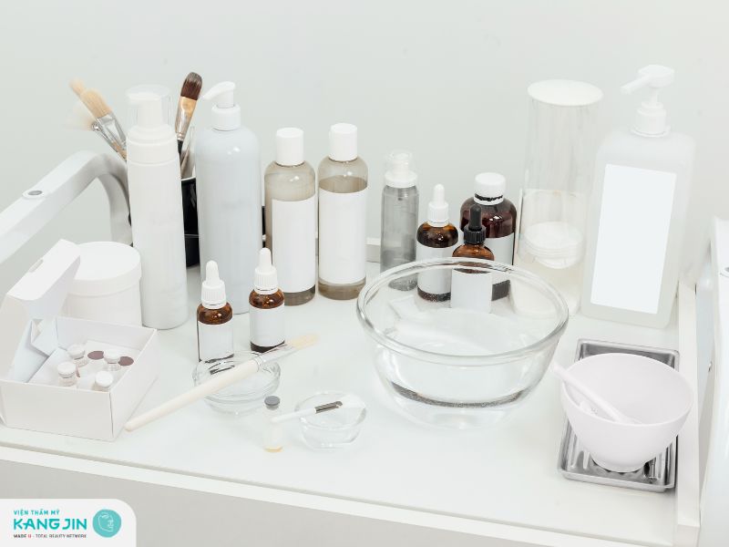 Dùng sản phẩm chăm sóc để ngăn ngừa râu rồng, nếp nhăn hình thành