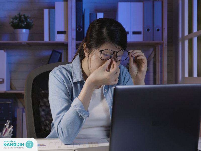 Thói quen thức khuya, căng thẳng khiến da lão hóa nhanh hơn 