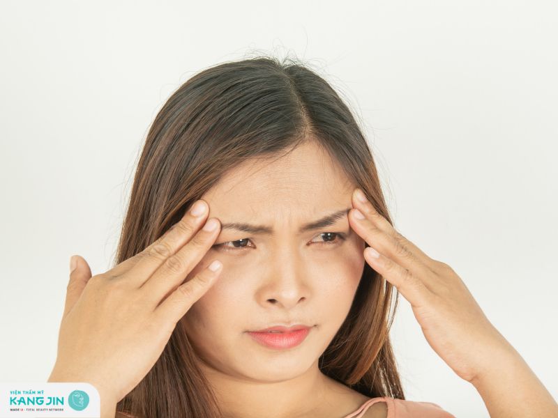 xóa nếp nhăn ấn đường