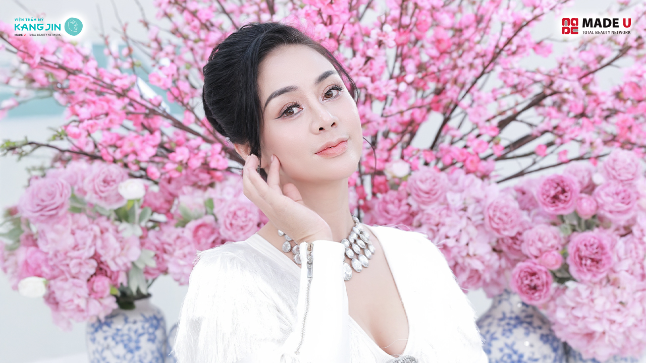 chị Sofia xinh đẹp, rạng rỡ