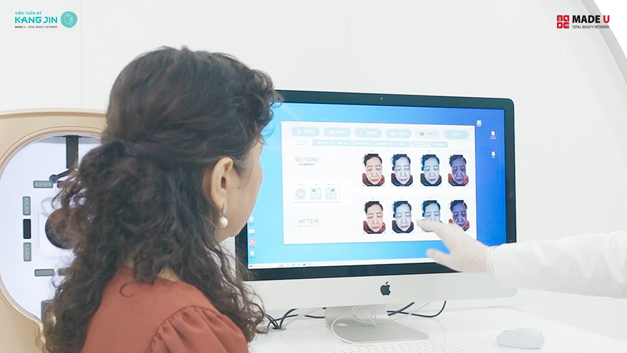 cô Ánh đang thăm khám bằng máy móc công nghệ cao