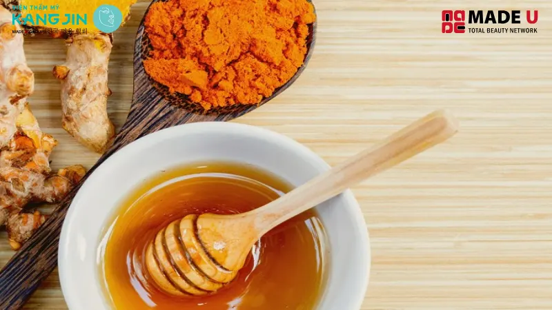 Cách trị nám bằng mật ong và nghệ giúp giảm nám và tàn nhang