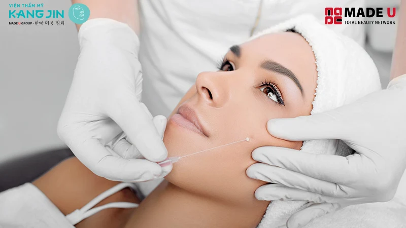 Cấy sợi collagen nguyên bào giúp kích thích tăng sinh collagen nội sinh vào lớp trung bì của da