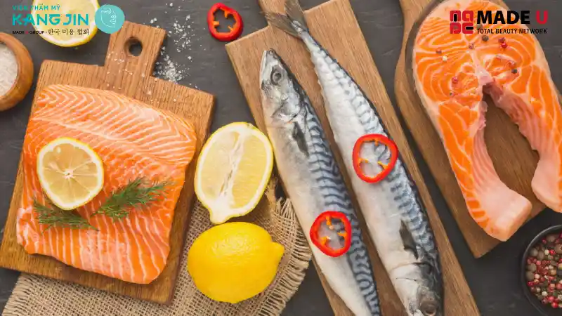 Các loại thực phẩm giúp đẹp da như cá hồi, cá thu, cá trích chứa nhiều omega-3, vitamin E và kẽm