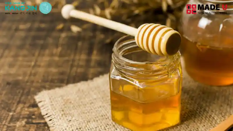 Cách chữa da bị cháy nắng lâu ngày bằng mật ong và chanh