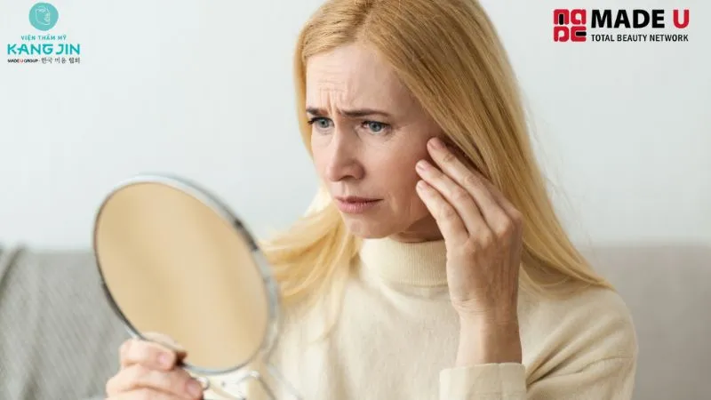 Ai nên thực hiện cách mat xa nâng cơ mặt mỗi ngày 