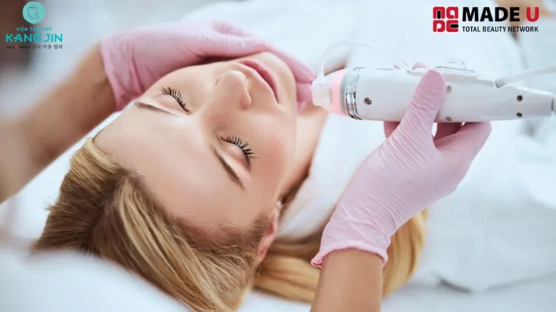 Phương pháp lăn kim cấy collagen tại nhà